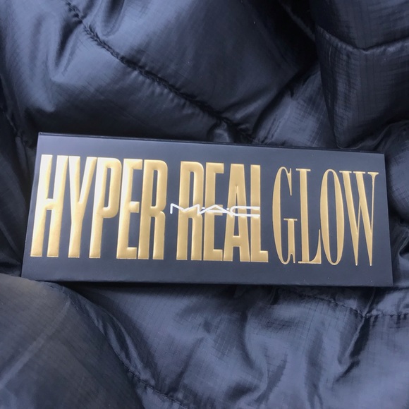 Mac cosmetics highlight pallet - Picture 1 of 2